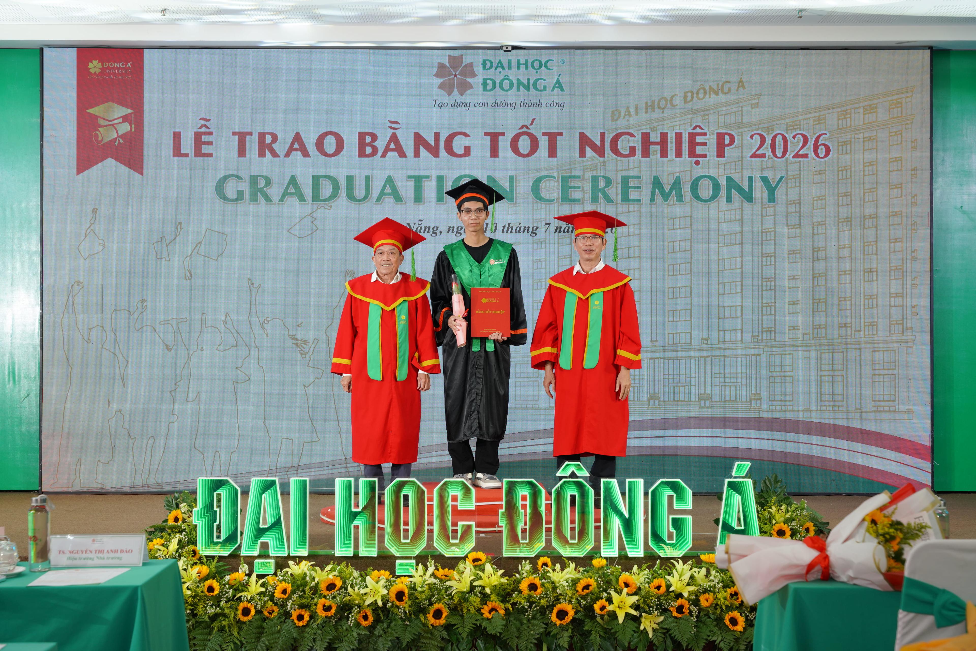 Tốt nghiệp ngành Công nghệ thông tin